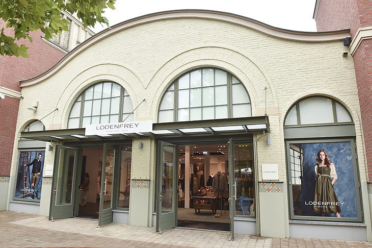 Loden Frey gibts auch im Ingolstadt Village ©Foto: BrauerPhotos / Goran Nitschke 